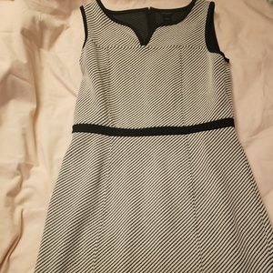 Wave-checkered formal dress